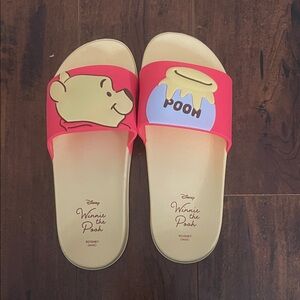 Disney Winnie the Pooh Kids Slippers - Red and Cream